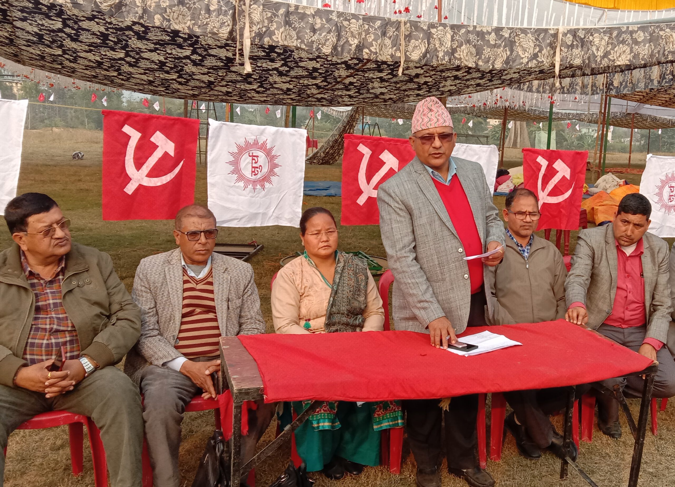 प्रधानमन्त्री वली र प्रचण्ड प्रशिक्षणका लागी काेहलपुरमा ।