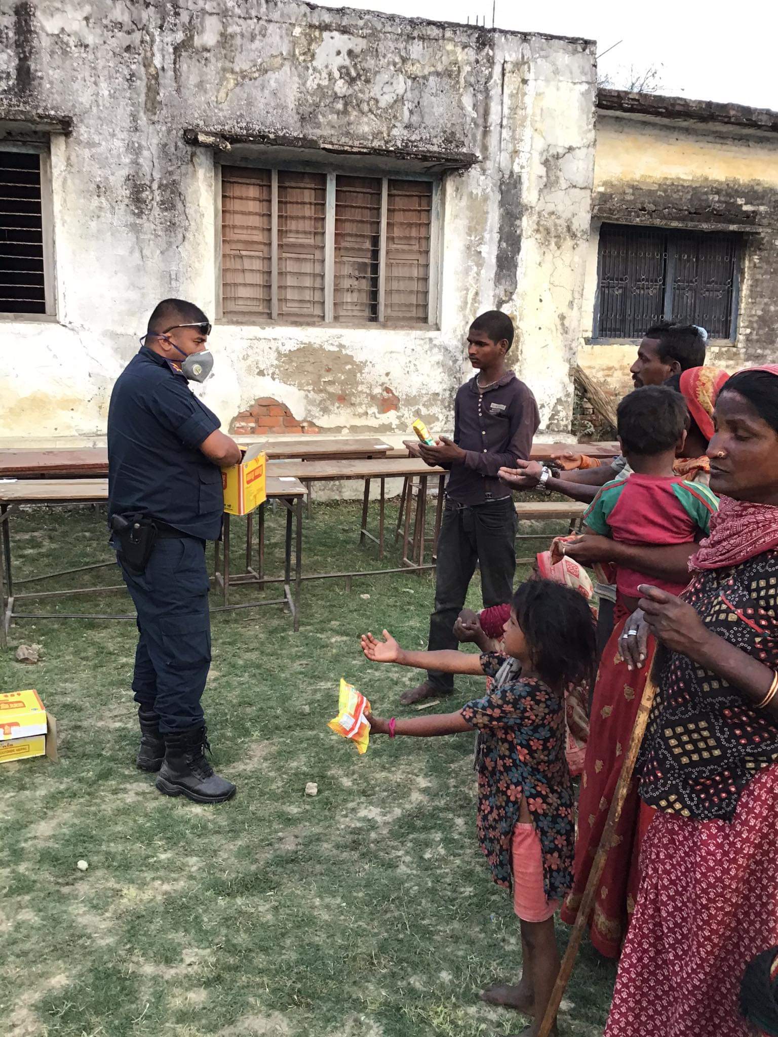 काेहलपुर प्रहरीद्वारा सुत्केरी महिलासहित भारतिय नागरिककाे उद्दार