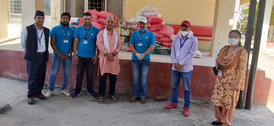 एन.एम.बि. वैंकद्धारा उपमहानगरलाई  खाद्यान्न सहयोग