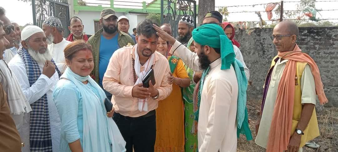 घरदैलोमा मेयरका उमेदवार आचार्य र उपमेयरका उमेदवार सुबेदी