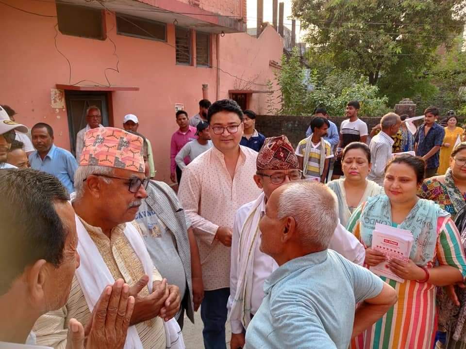 मतदातामाझ मिश्र–विकासको वाचा पुरा गर्छु, अवसर दिनुहोस्