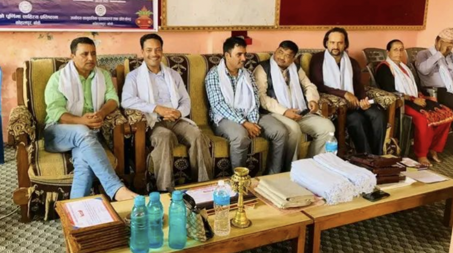 पुस्तकालयमा गएर पढ्ने संस्कृती हराउँदै गईरहेको छ – मन्त्री अथक